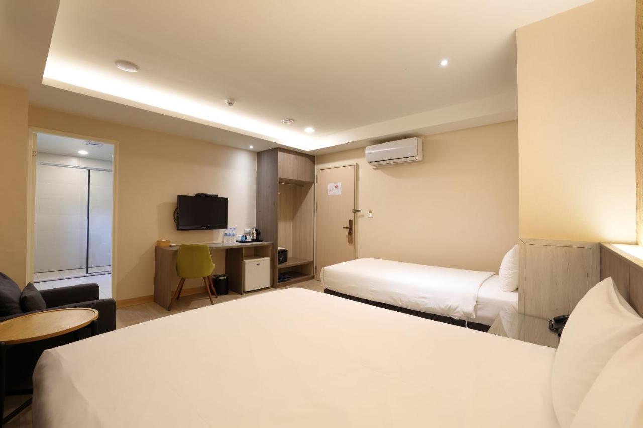 Tc Hotel - Hualien Zhongxiao Eksteriør bilde